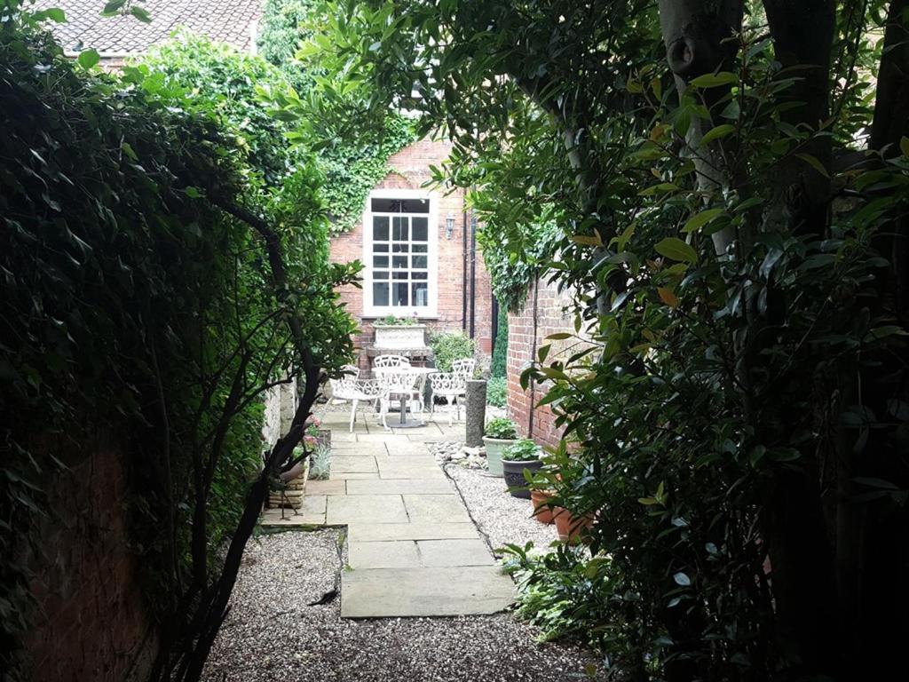 The Red House Grantham Exterior foto